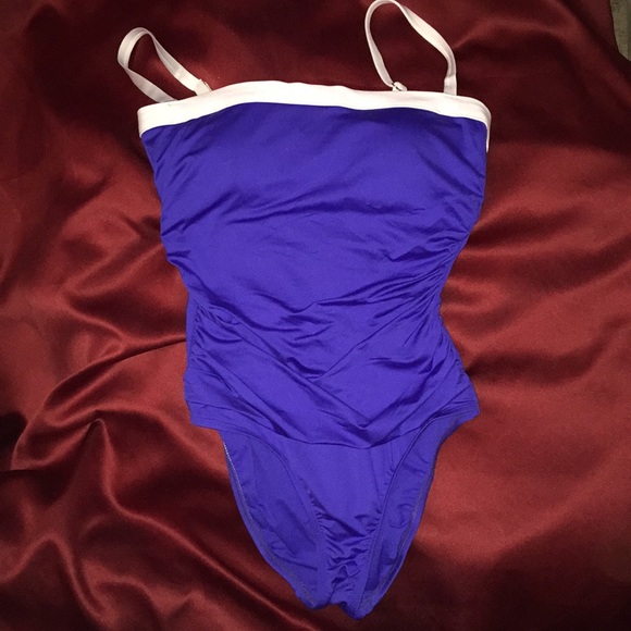 Liz Claiborne Other - Liz Claiborne bathing suit
